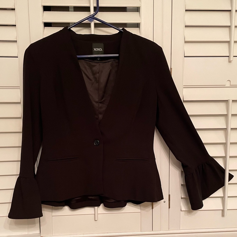 XOXO Black Peplum Bell Sleeve Blazer Small